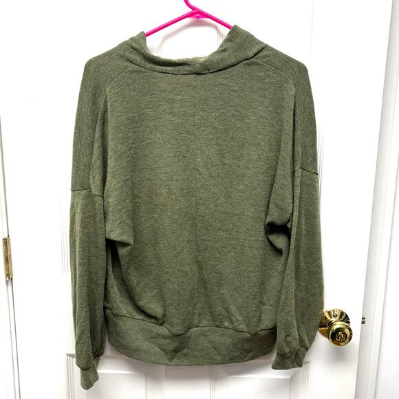 Kaileigh Green Faux Wrap Sweater, Long Sleeve, V Neck, Size M, NWOT - Picture 6 of 6